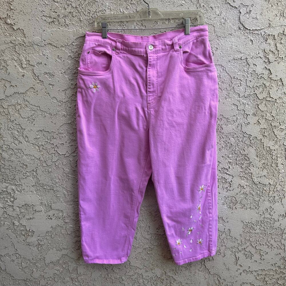 Quacker Factory Pink Embroidered Daisy Cropped Jeans 18W